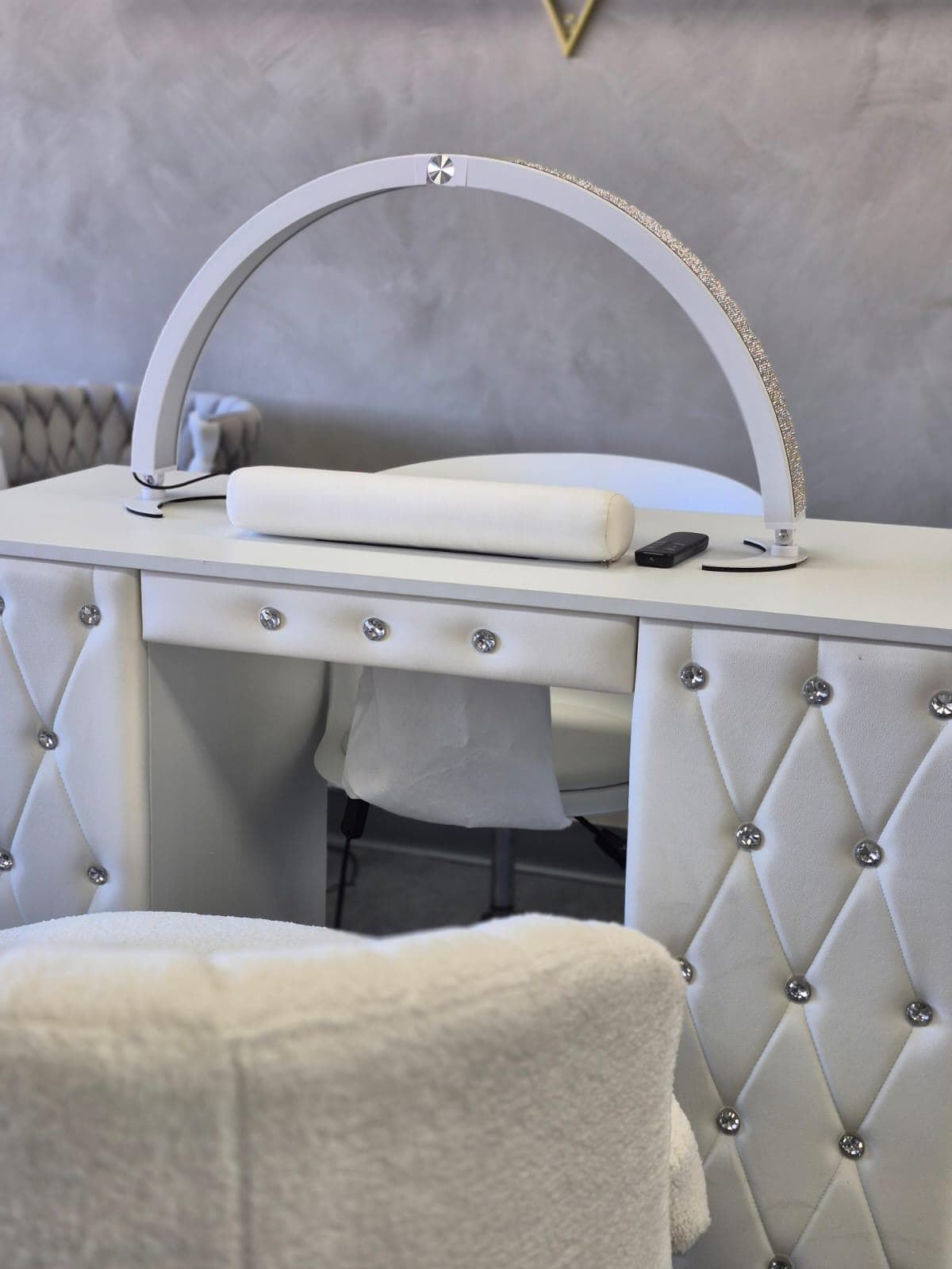 Full Luxury Beauty Salon 4